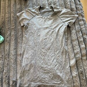 Lulu Lemon Speedy top